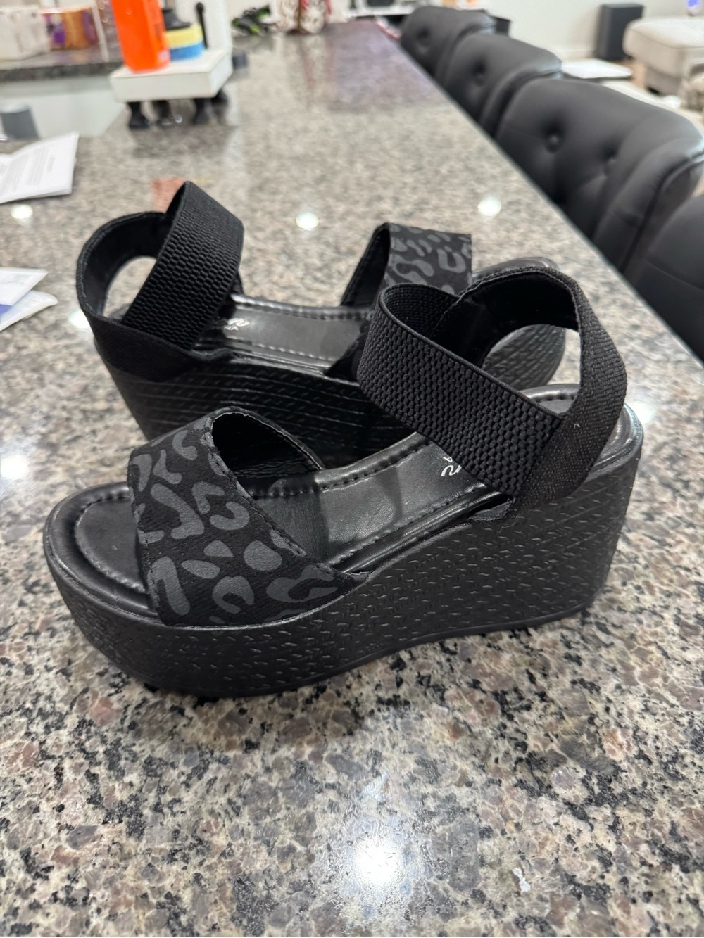 Women’s Black Wedge Sandals with Leopard Print Straps brand new size 39